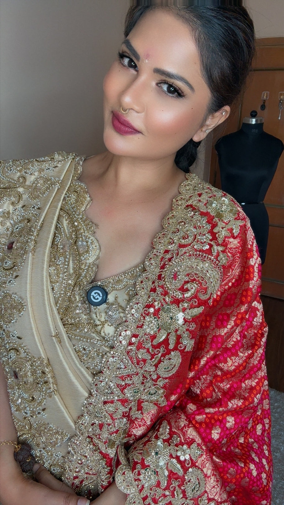 VASTRAYAM Exclusive Ivory Red Handwork Silk Drape Set