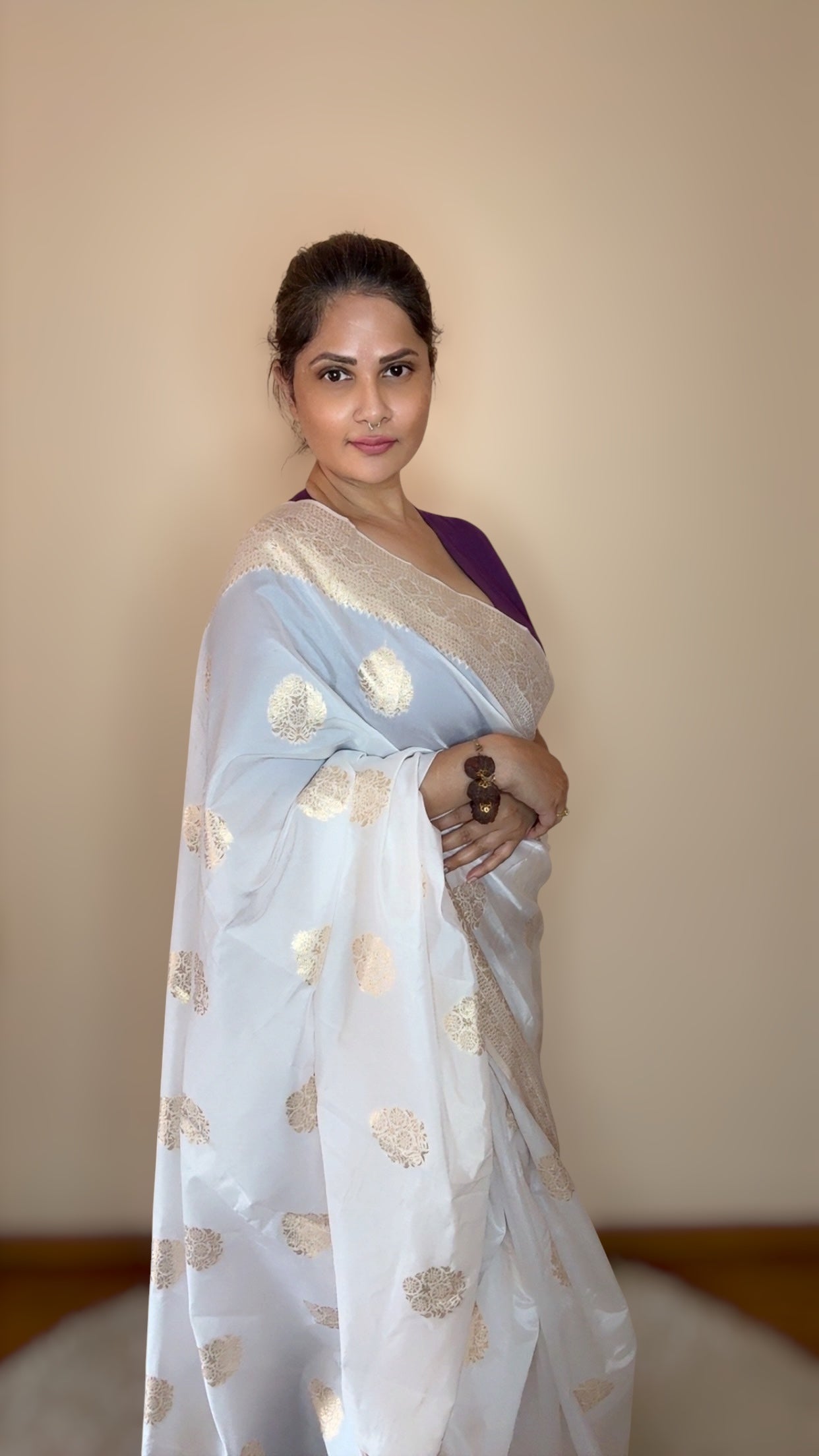 VASTRAYAM White Soft Banarasi Silk Saree With Resham Weave Pallu