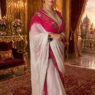 VASTRAYAM Premium White Pink Ombre Georgette Saree