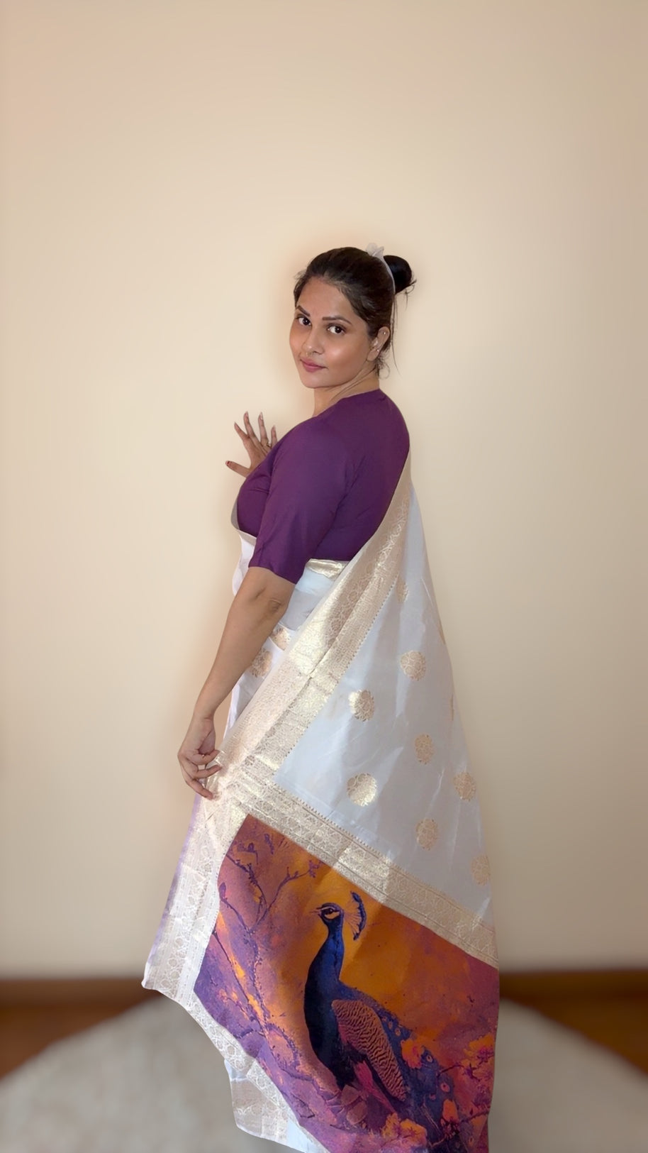 VASTRAYAM White Soft Banarasi Silk Saree With Resham Weave Pallu
