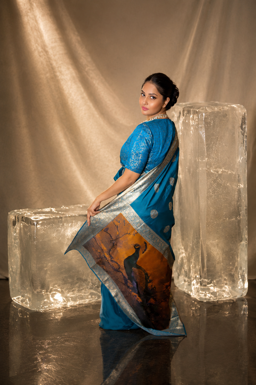 VASTRAYAM Kaishori Firozi Soft Banarasi Silk Saree