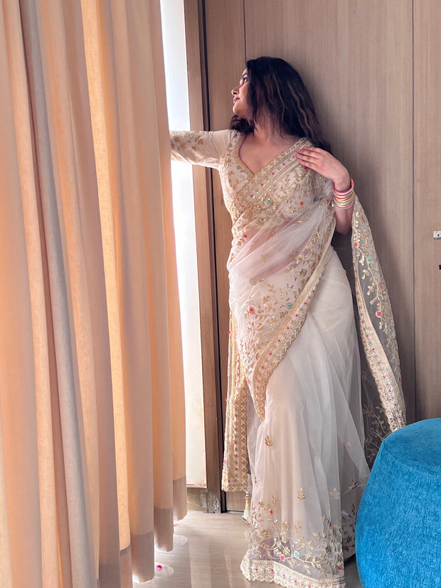 VASTRAYAM Exclusive White Net Saree – One Piece Only