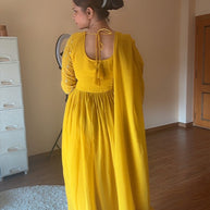 🌸 VASTRAYAM Vardha – Yellow Georgette Suit Set 🌸