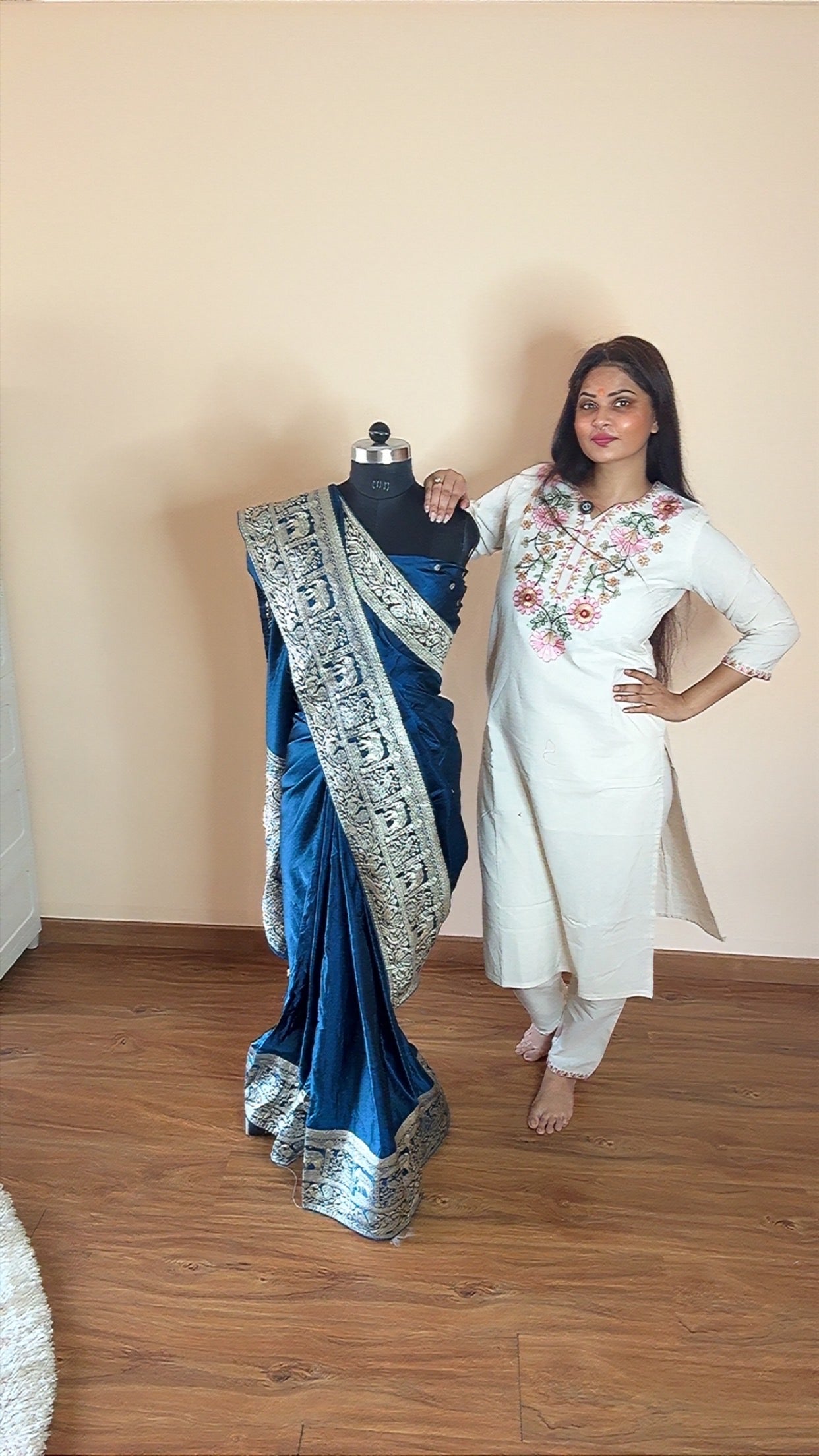 VASTRAYAM Exclusive Navy Blue Satin Silk Saree with Banarasi Weave