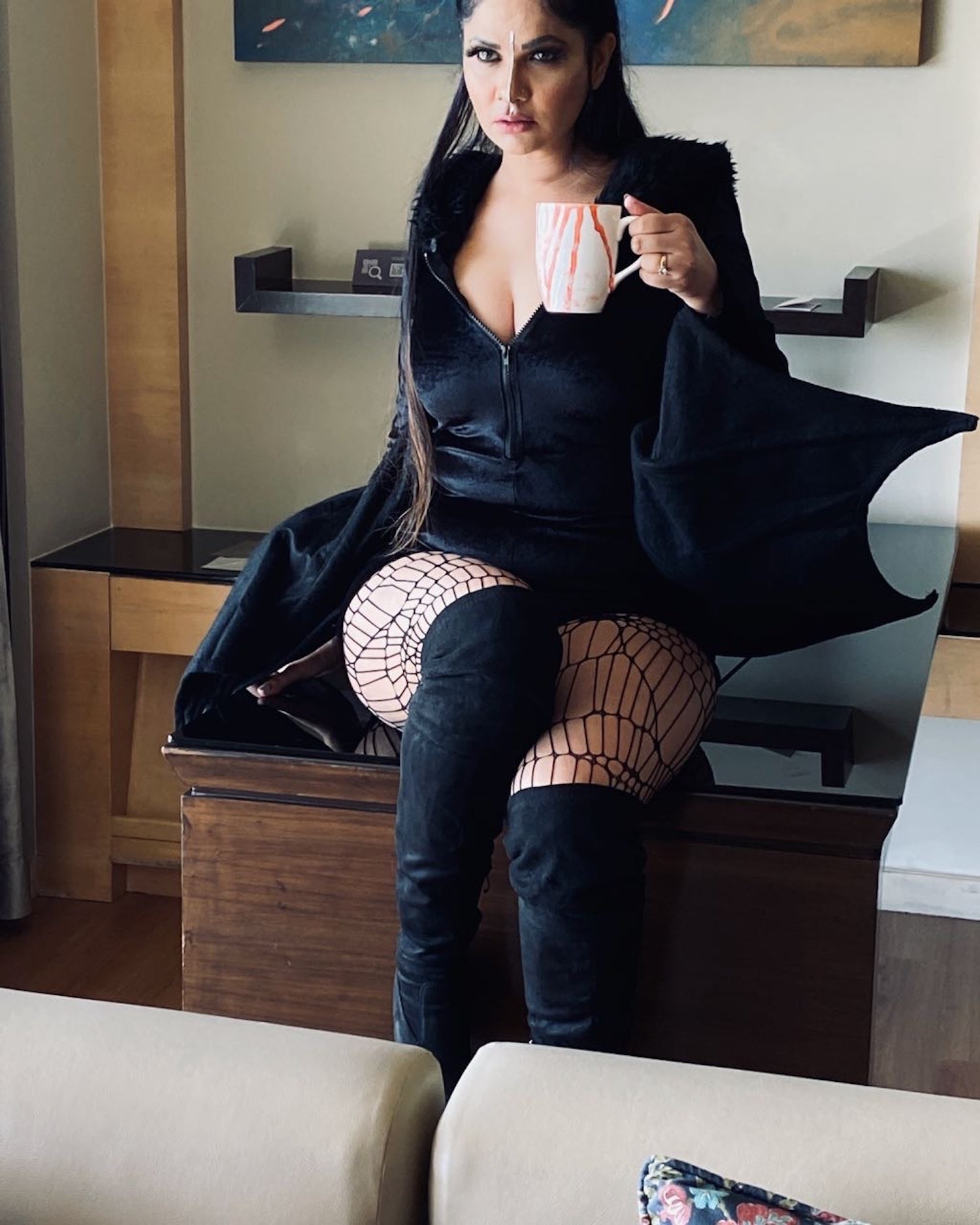 ✨ Midnight Bat Glam Dress – Halloween Statement Look